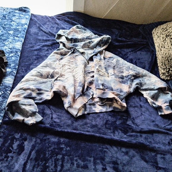 PINK Hoodie - Picture 7 of 7